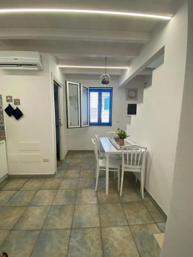 Il Corallo Apartment Marettimo 0*,