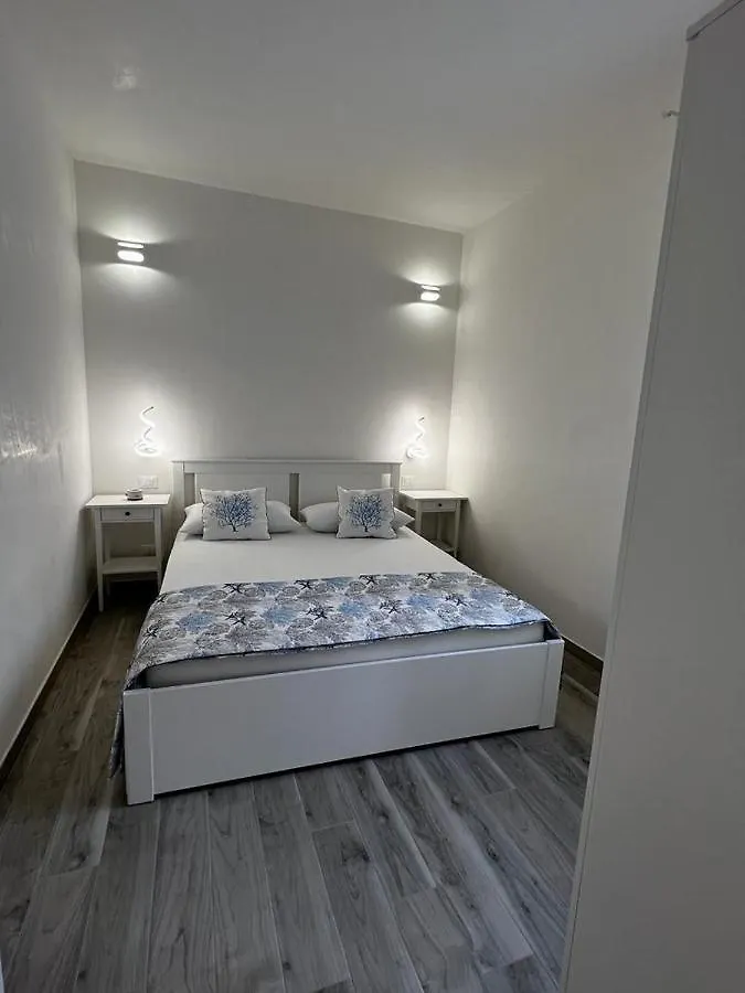 Il Corallo Apartment Marettimo 0*,